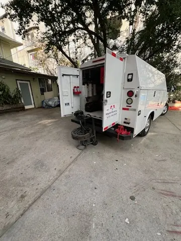 Magnet Plumbing service vehicle on-site for Faucet Repair in Haiku-Pauwela